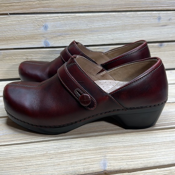 Dansko Burgundy Solstice Cordovan Clogs Size 41 - Picture 7 of 11